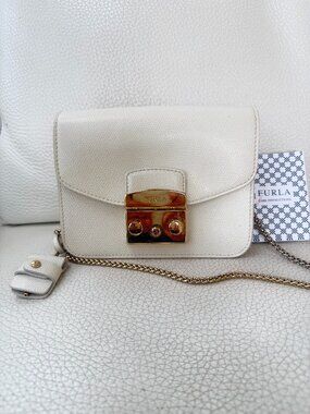 FURLA METROPOLIS MINI CROSSBODY BAG OFF WHITE CREAM LEATHER CHAIN STRAP CLOCHETT